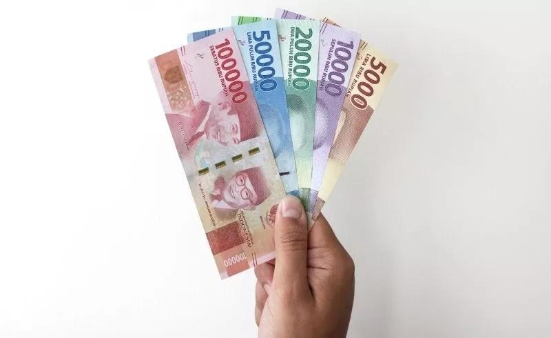 https: img.okezone.com content 2024 07 31 622 3042135 10-cara-tuntaskan-masalah-penyebaran-data-pinjol-oLMfTNqgws.jpg