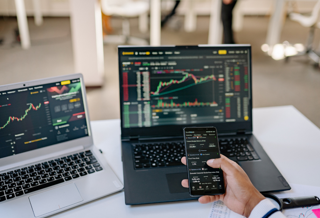 laptop trading